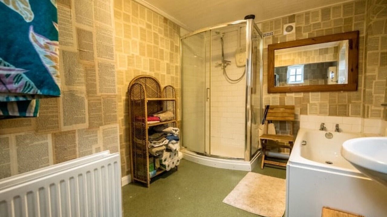 Photo of Bathroom in Kessingland