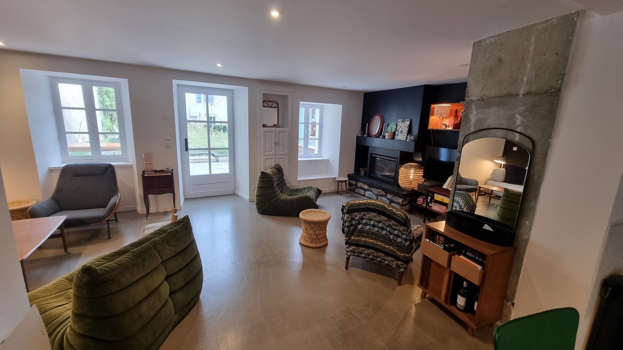 Photo of Livingroom in Esquieze-Sere