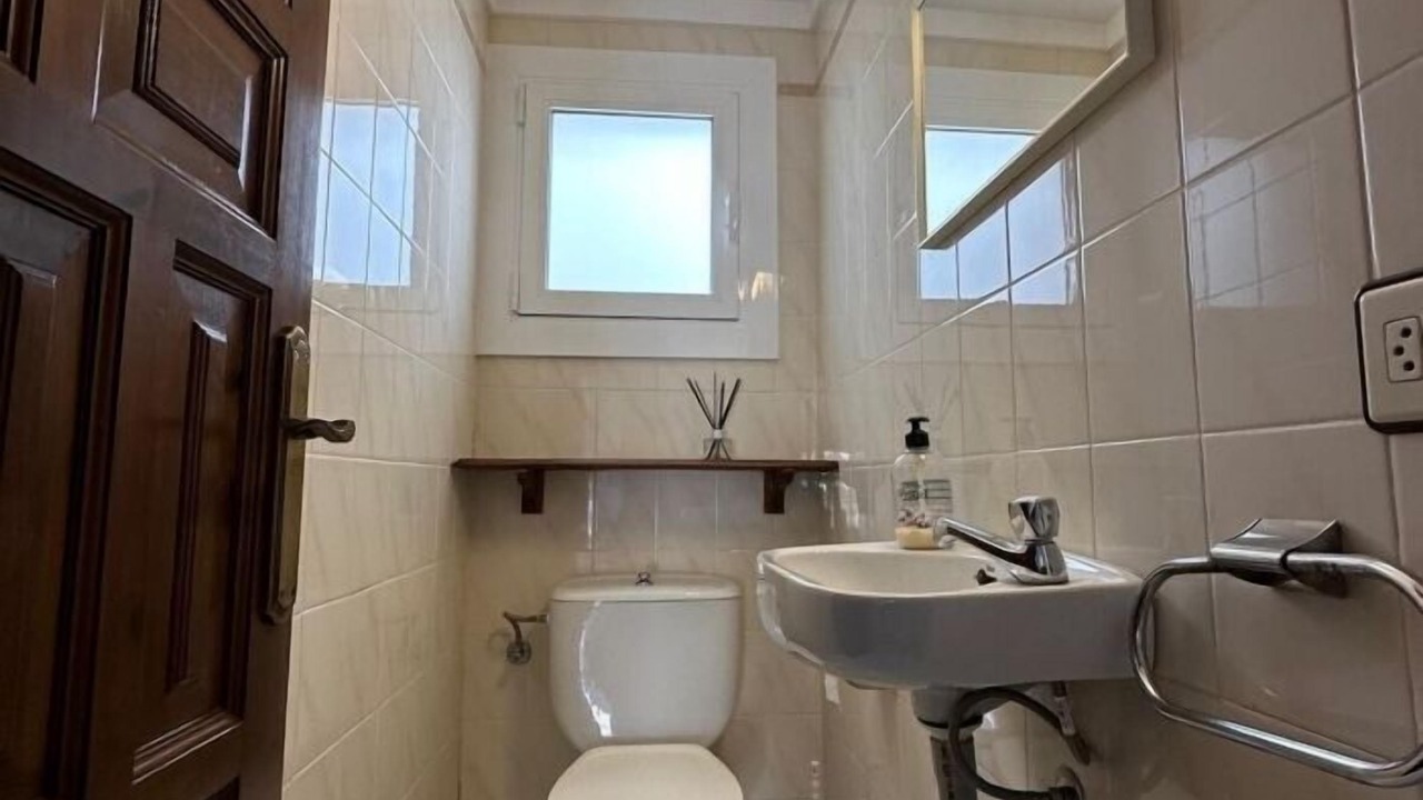 Photo of Bathroom in Roses Town Center