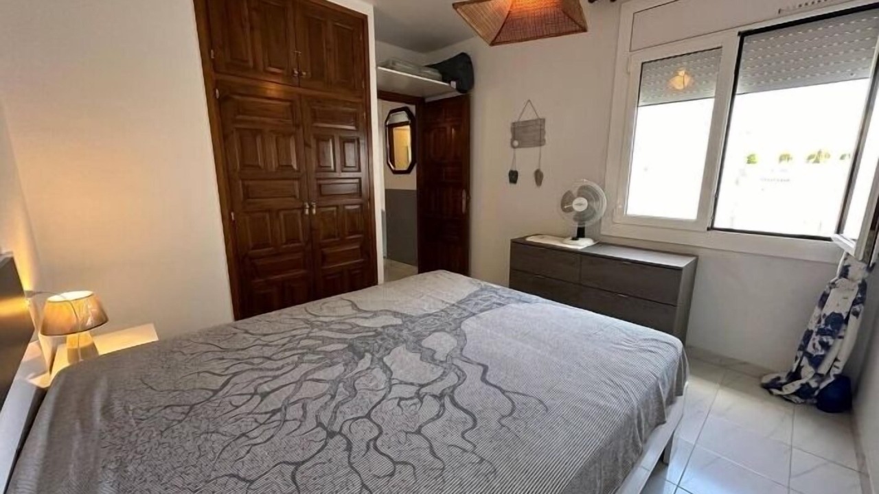 Photo of Bedroom in Roses Town Center