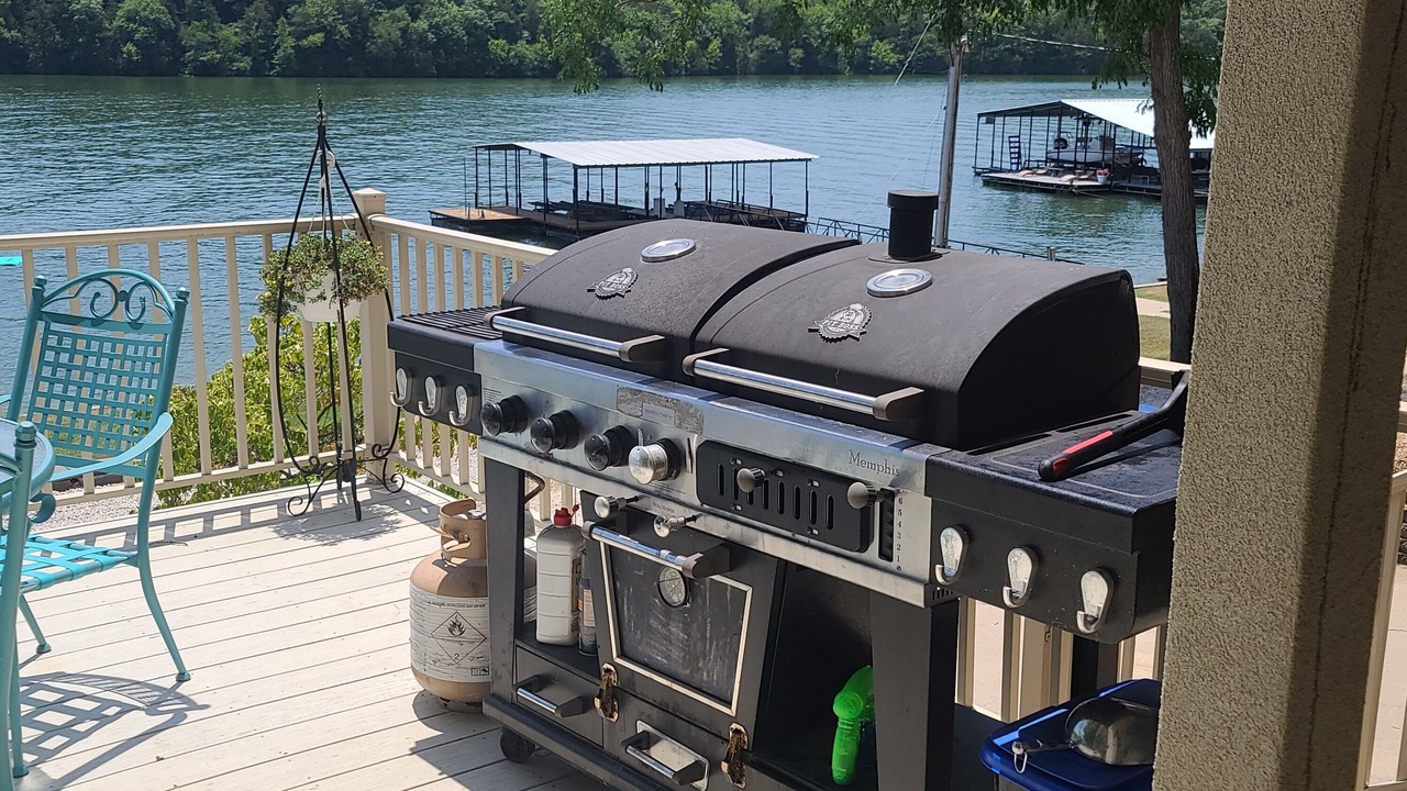 Photo of Outdoor in Roach