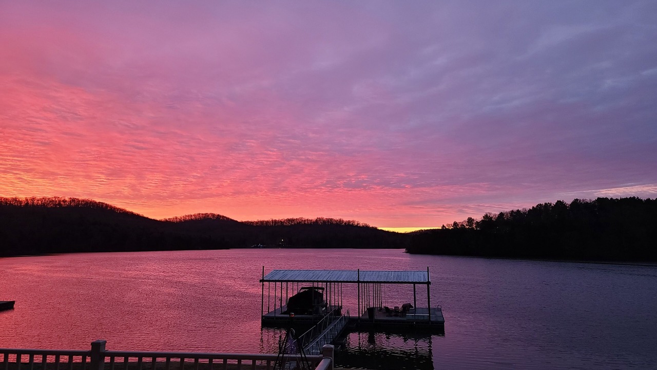 Photo of Outdoor in Roach
