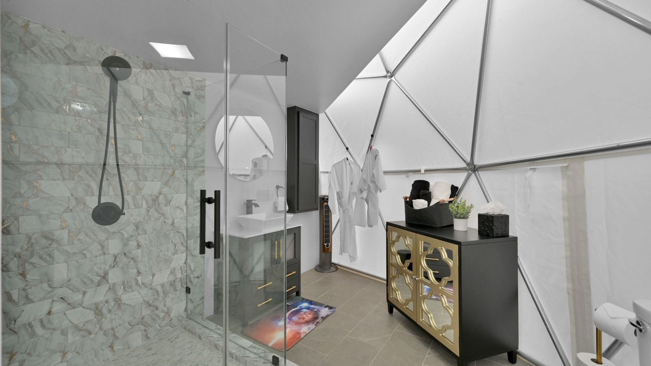 Photo of Bathroom in Coldspring