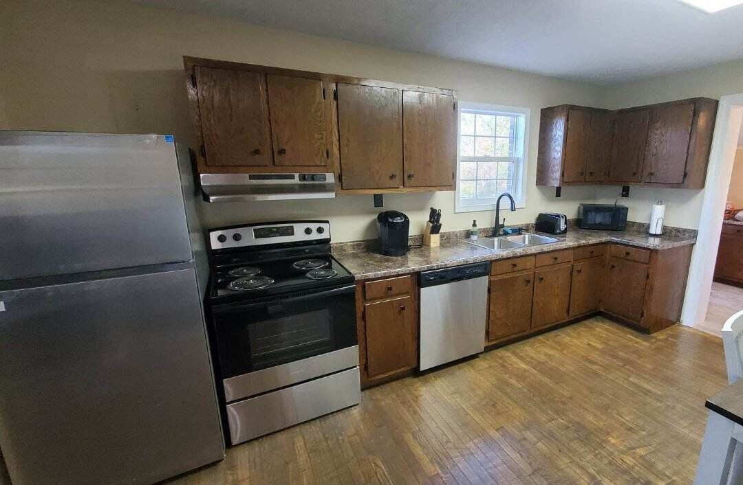 Photo of Bedroom in Byrdstown