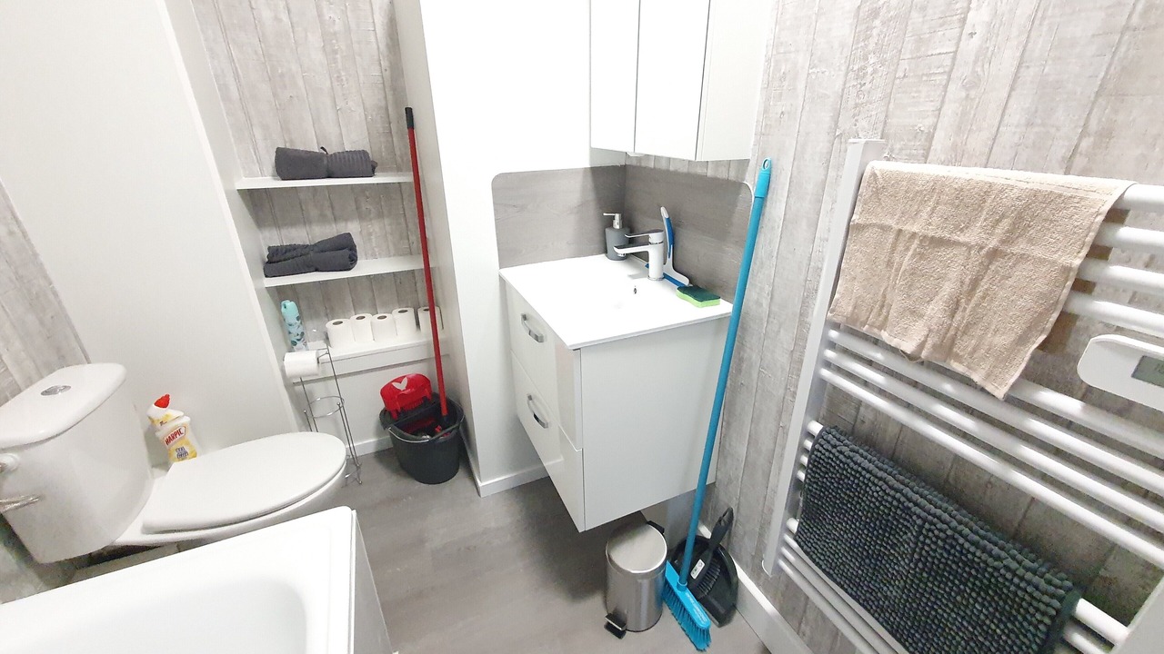 Photo of Bathroom in Cambrai