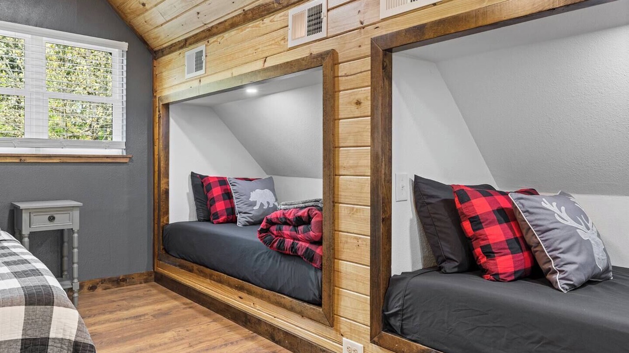 Photo of Bedroom in Pickens