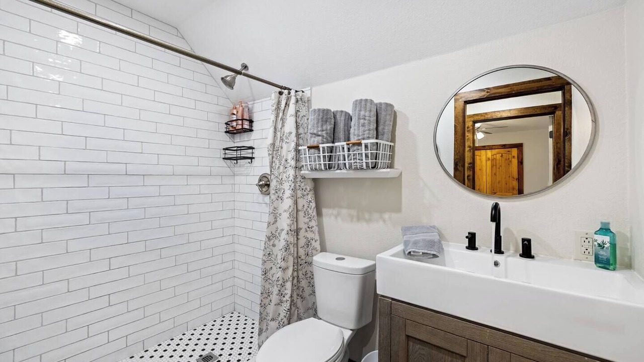 Photo of Bathroom in Pickens