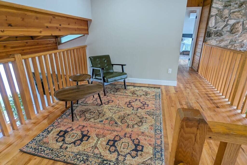 Photo of Others in Monticello