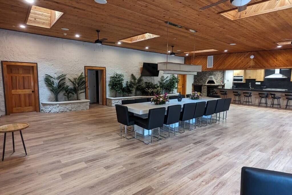 Photo of Others in Monticello