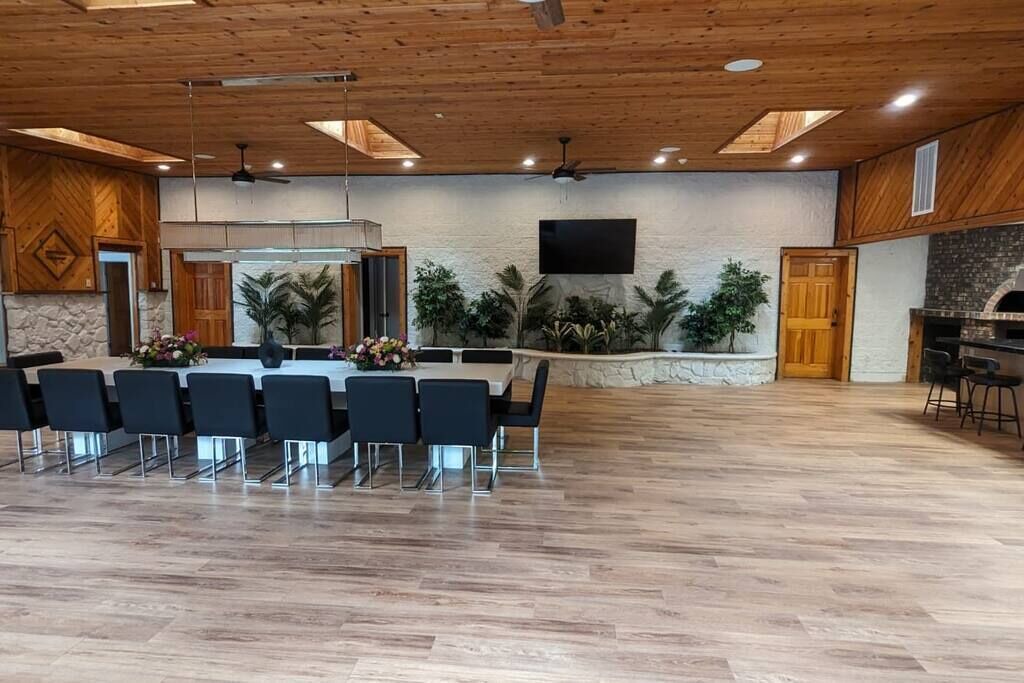 Photo of Others in Monticello