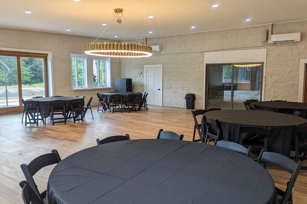 Photo of Others in Monticello