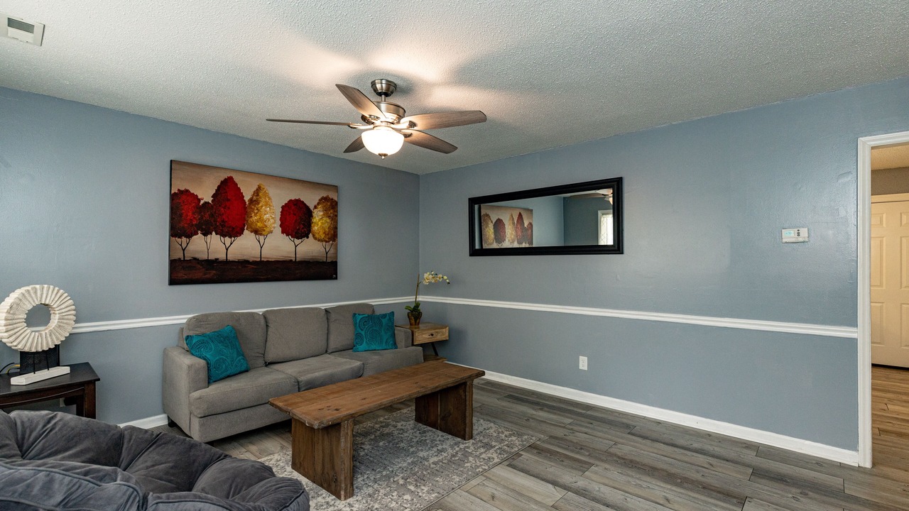 Photo of Livingroom in Southeast Raleigh