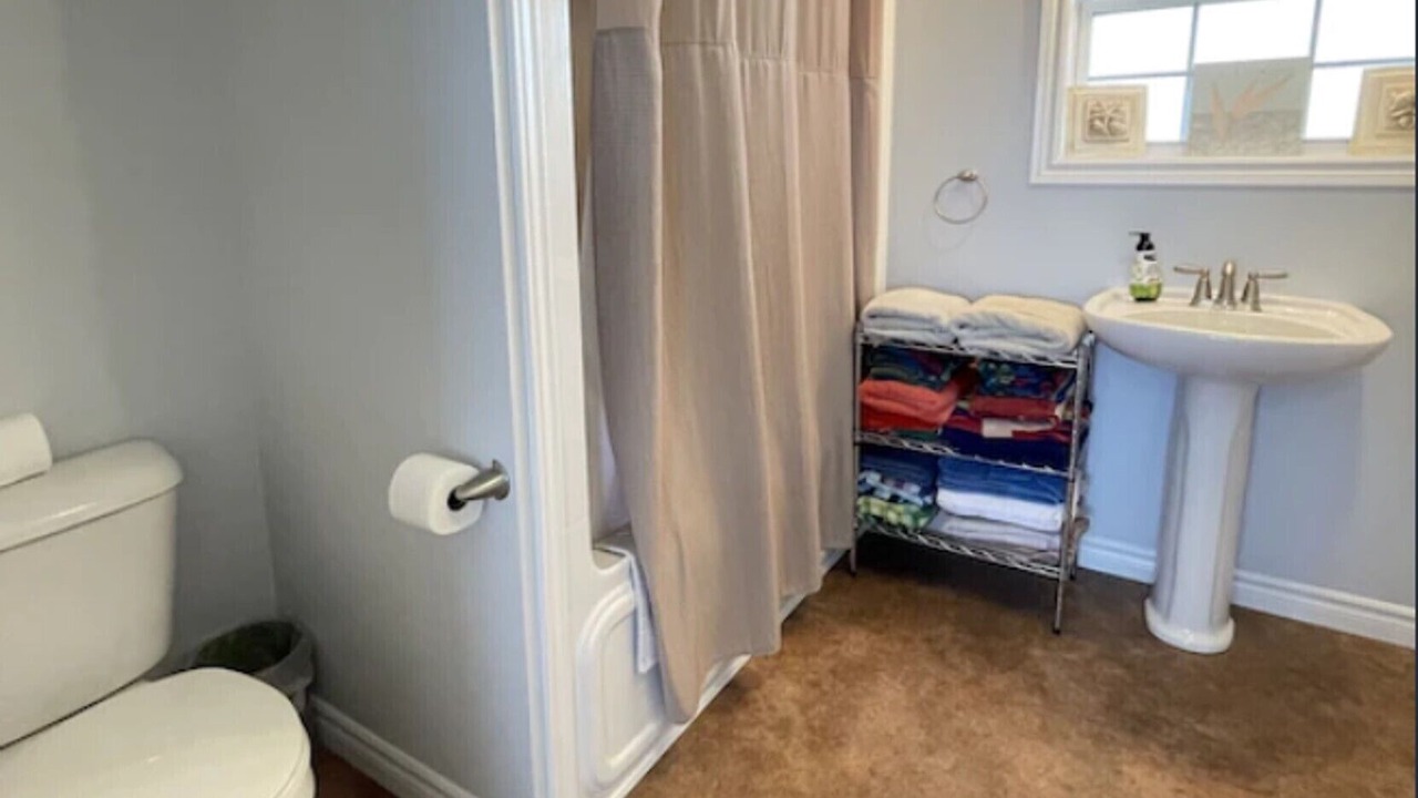 Photo of Bathroom in Darnley