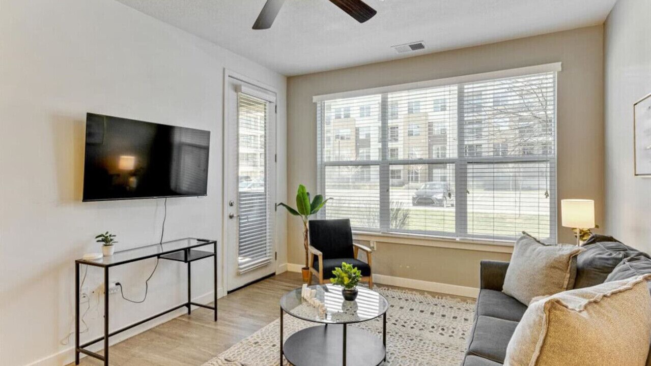 Photo of Livingroom in Draper
