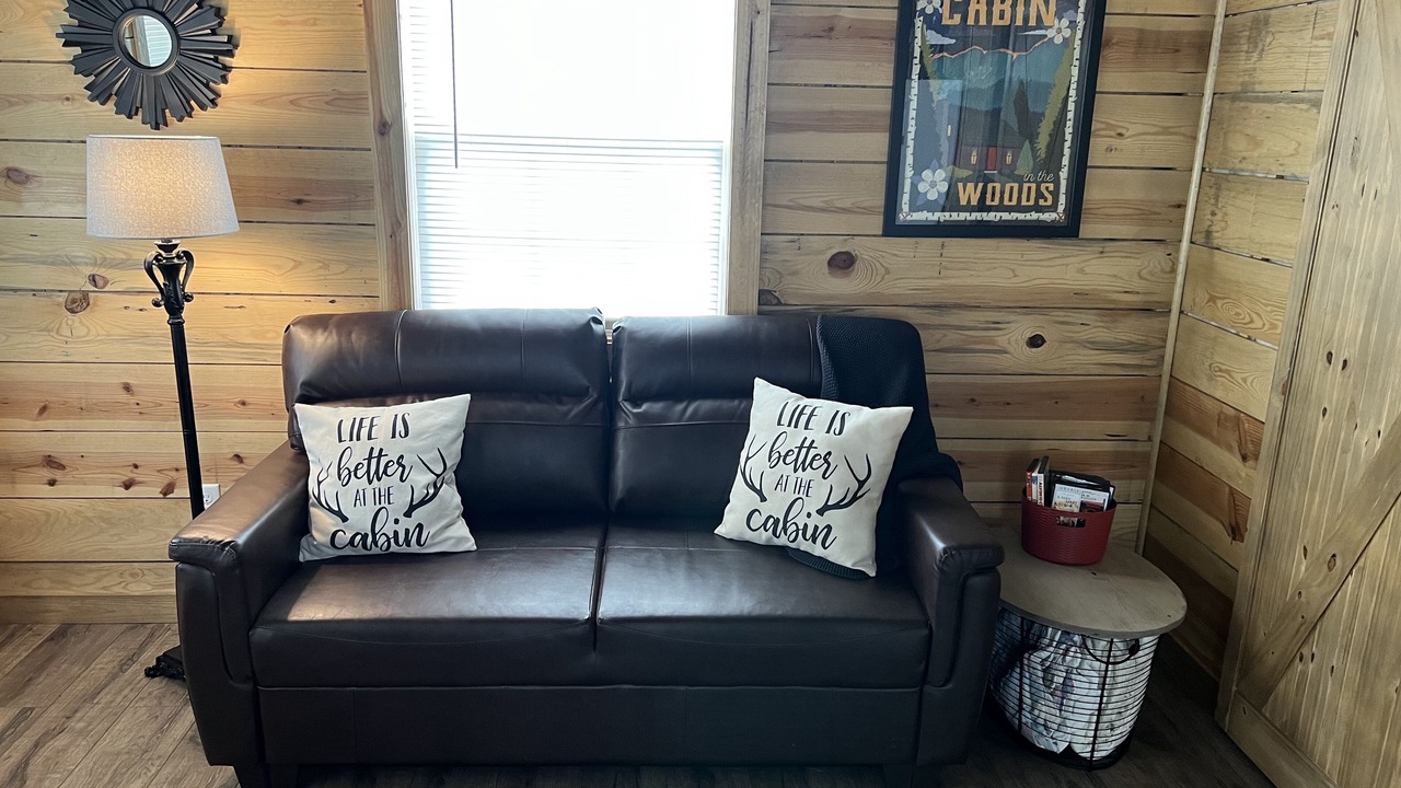 Photo of Livingroom in Board Camp