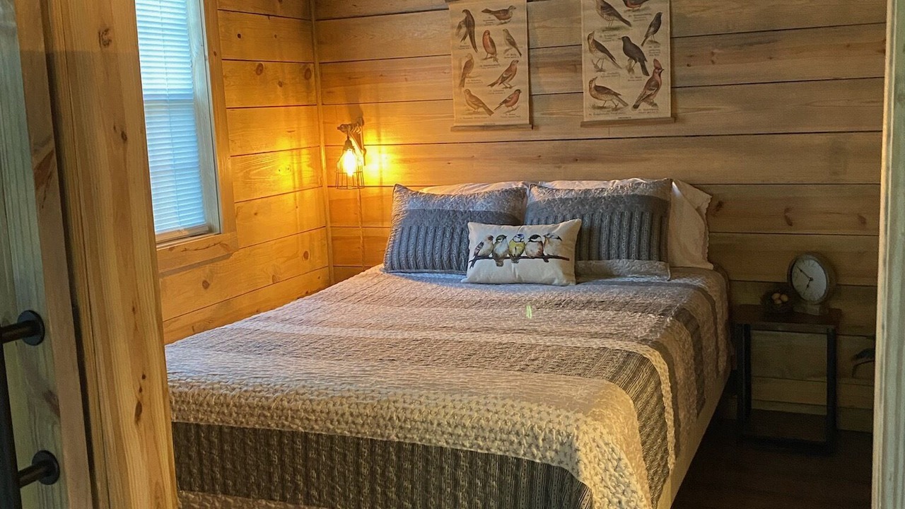 Photo of Bedroom in Board Camp