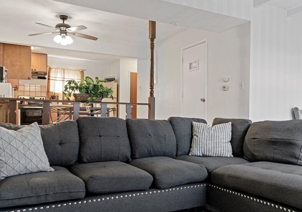 Photo of Livingroom in Airport Township