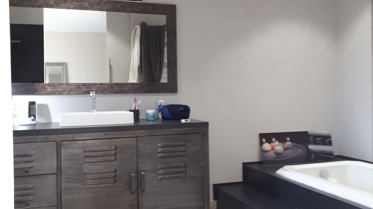 Photo of Bathroom in La Roche-sur-Yon
