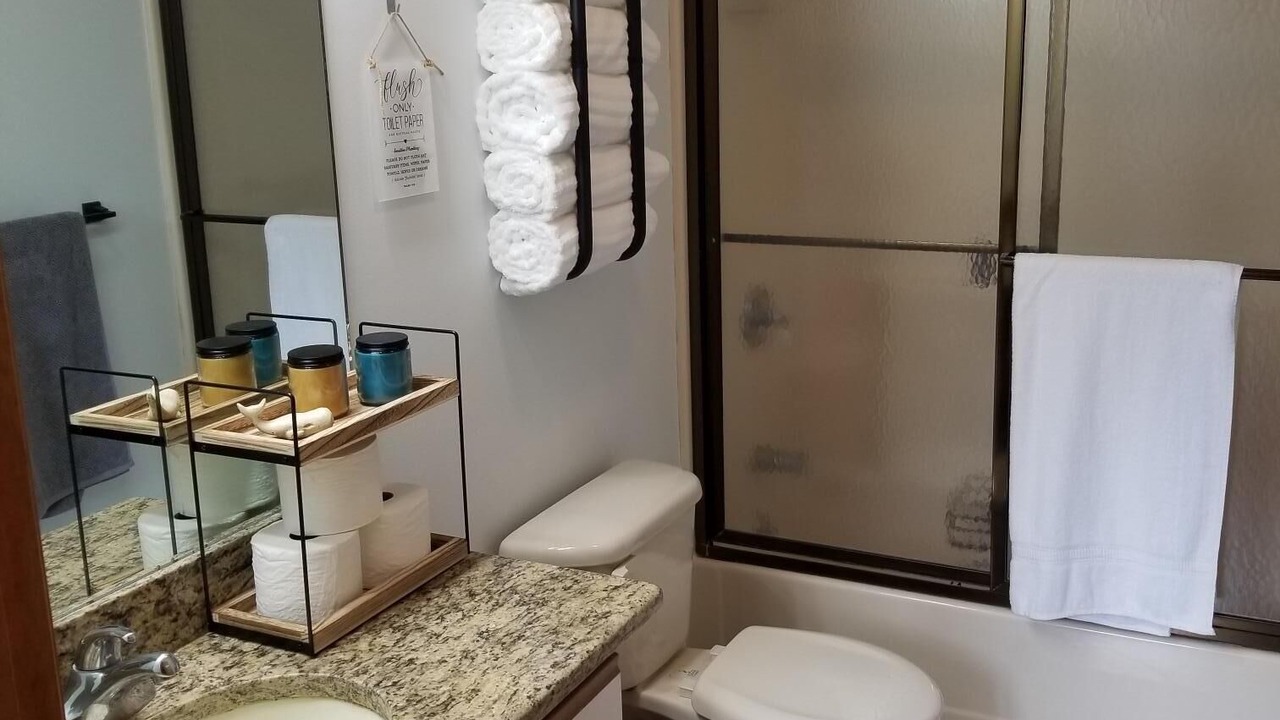 Photo of Bathroom in Canadian Lakes