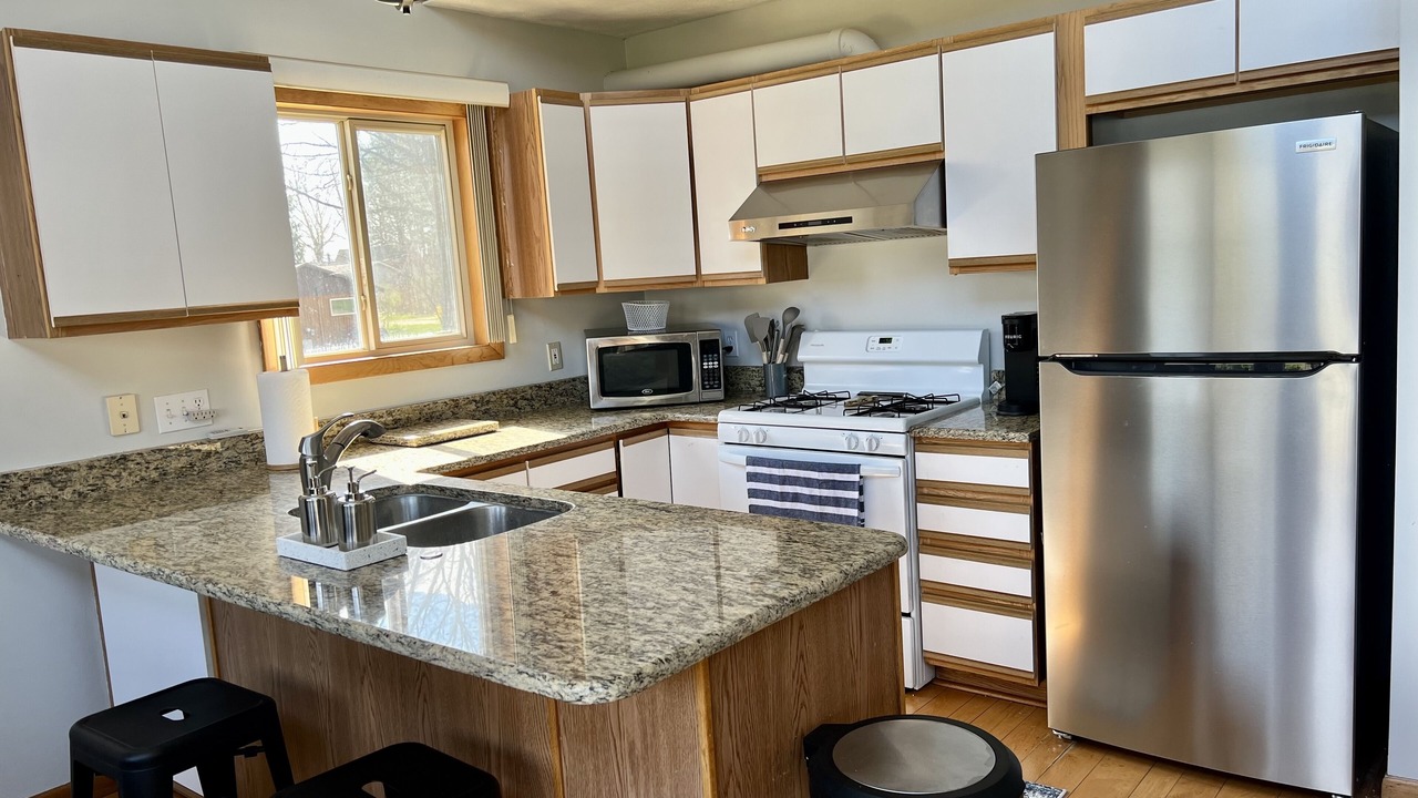 Photo of Kitchen in Canadian Lakes