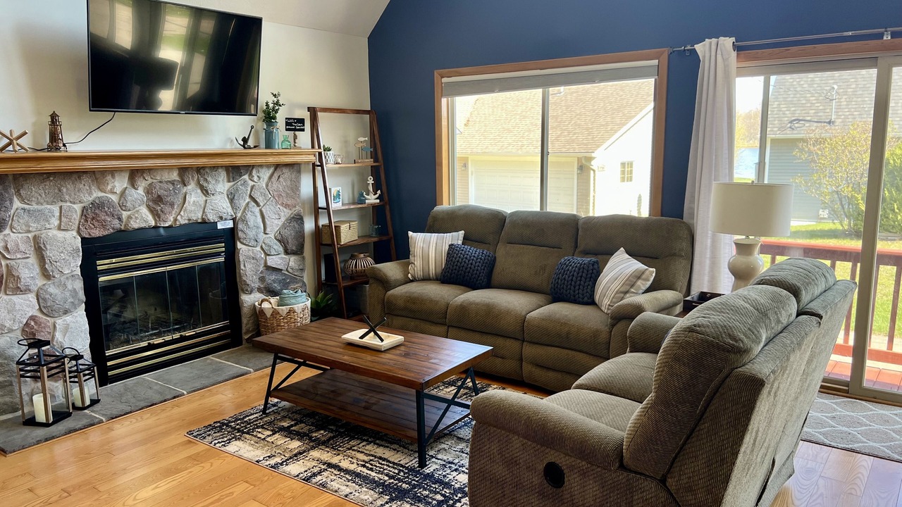 Photo of Livingroom in Canadian Lakes