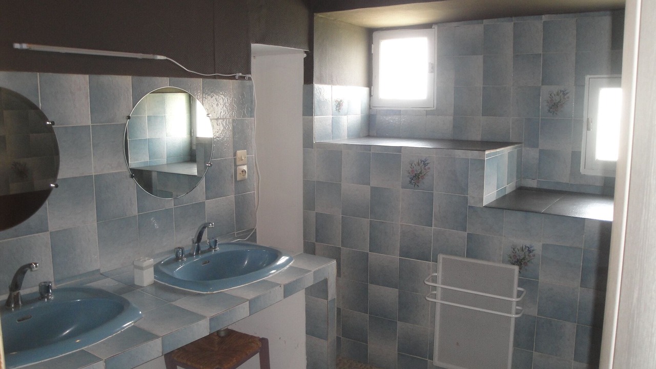 Photo of Bathroom in Plourivo