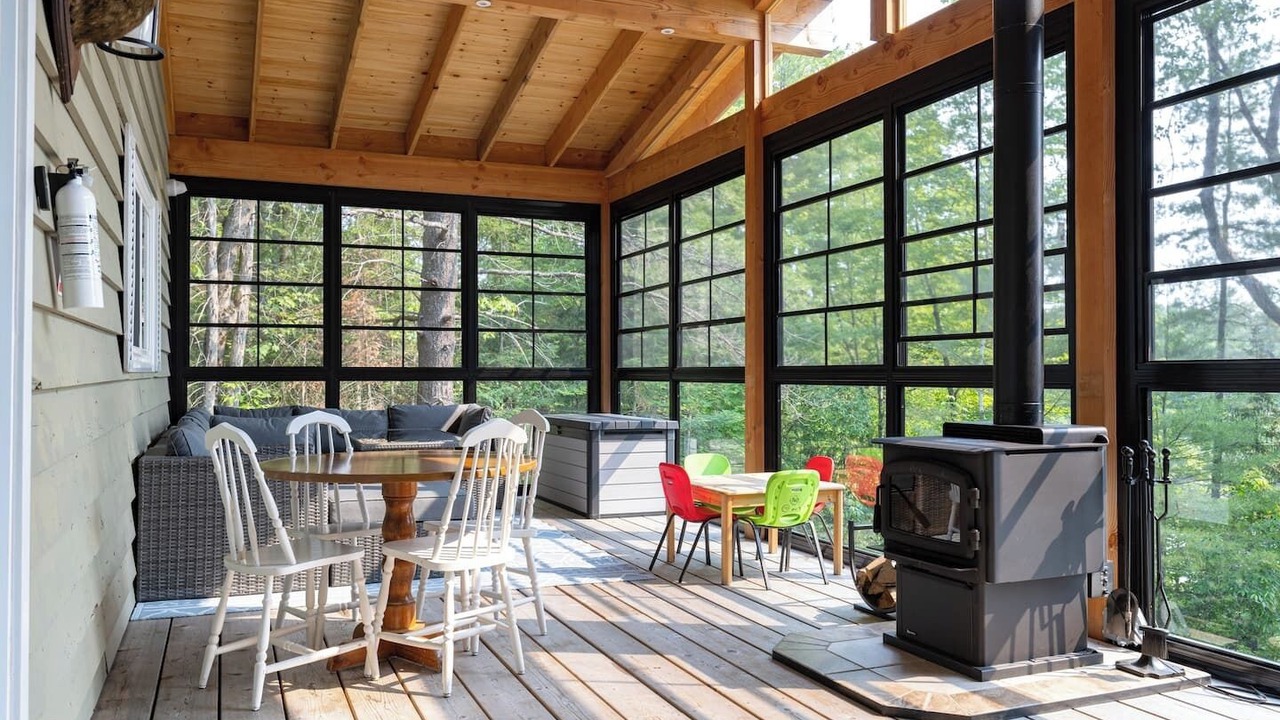 Photo of Livingroom in Bracebridge