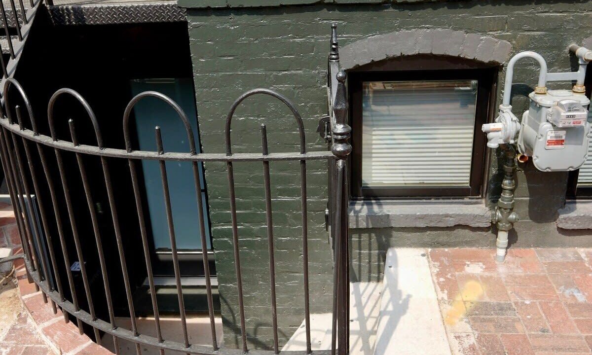 Photo of Others in Shaw