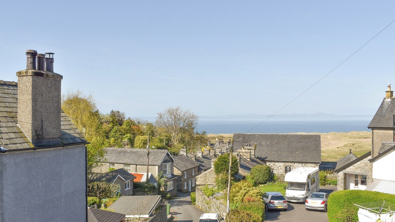 Photo of Others in Harlech