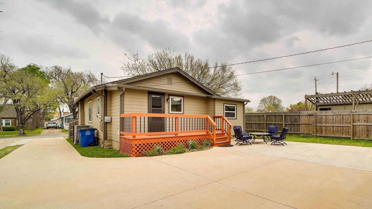 Photo of Outdoor in Cherry Street