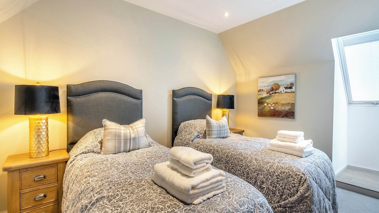 Photo of Others in Linlithgow