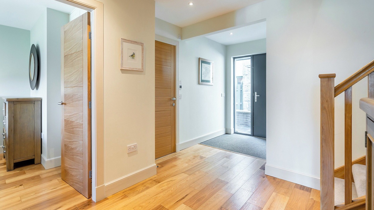 Photo of Others in Linlithgow