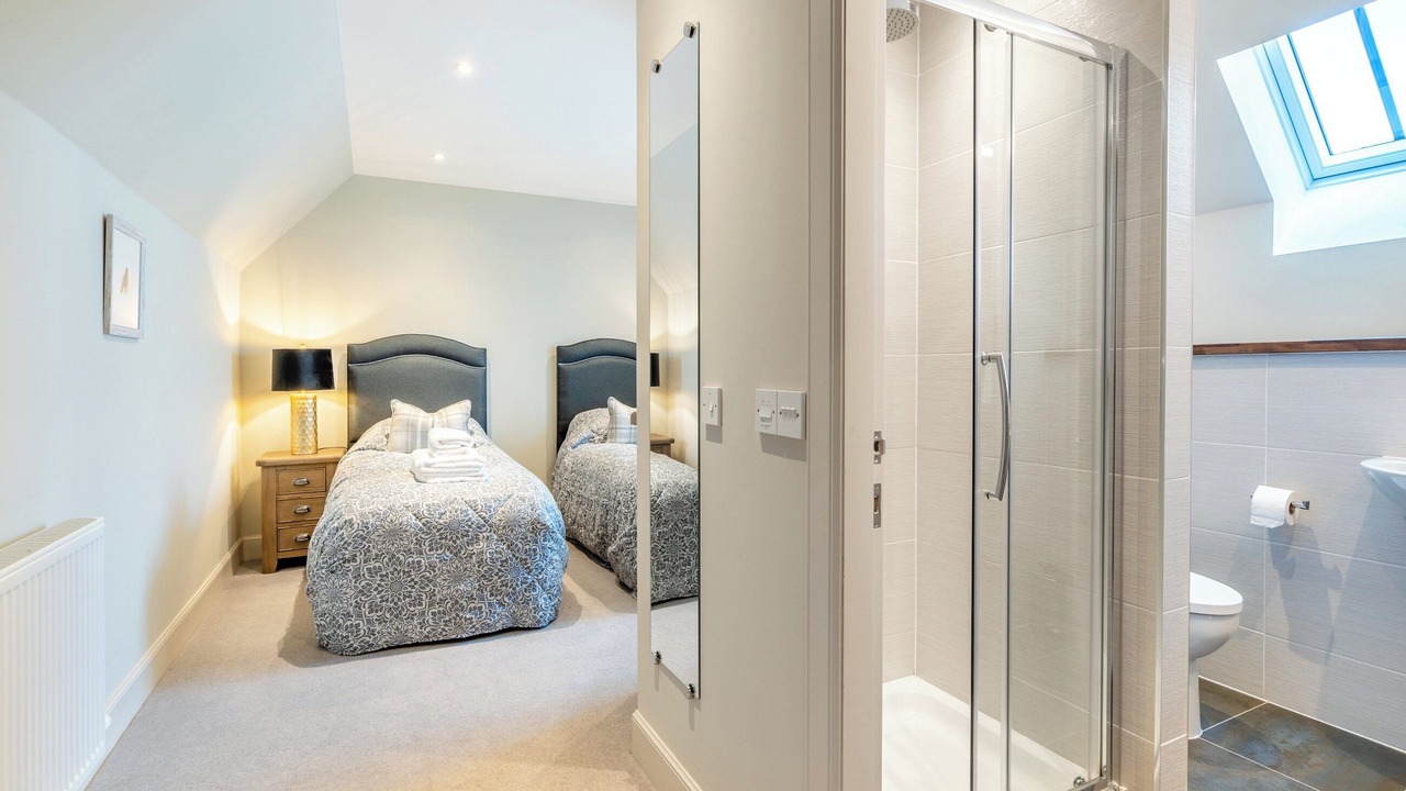 Photo of Others in Linlithgow