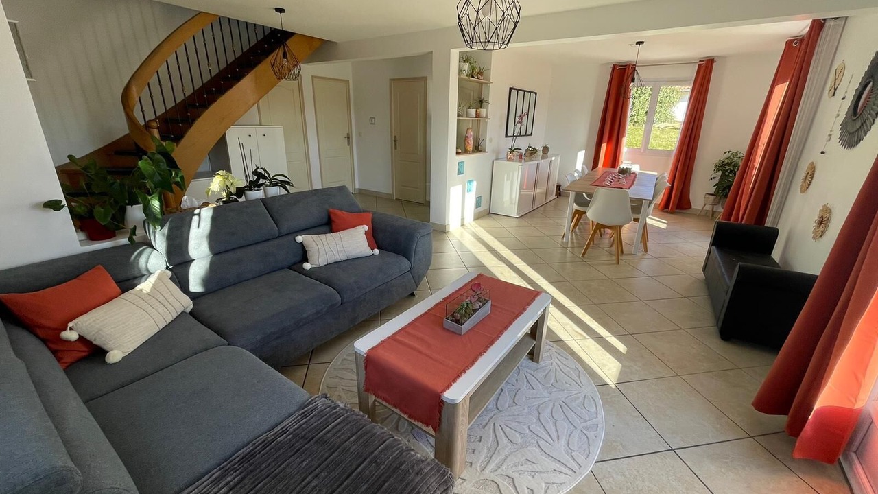 Photo of Livingroom in Arbonne