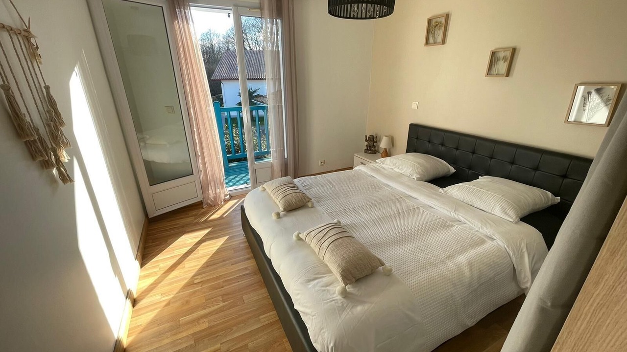 Photo of Bedroom in Arbonne