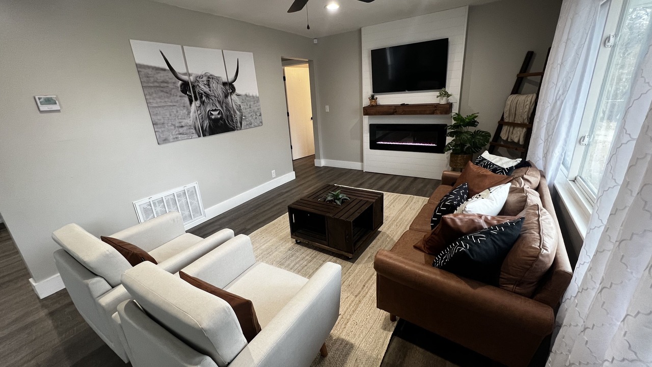 Photo of Livingroom in Cheney