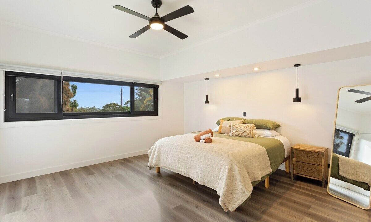 Photo of Others in Rhyll