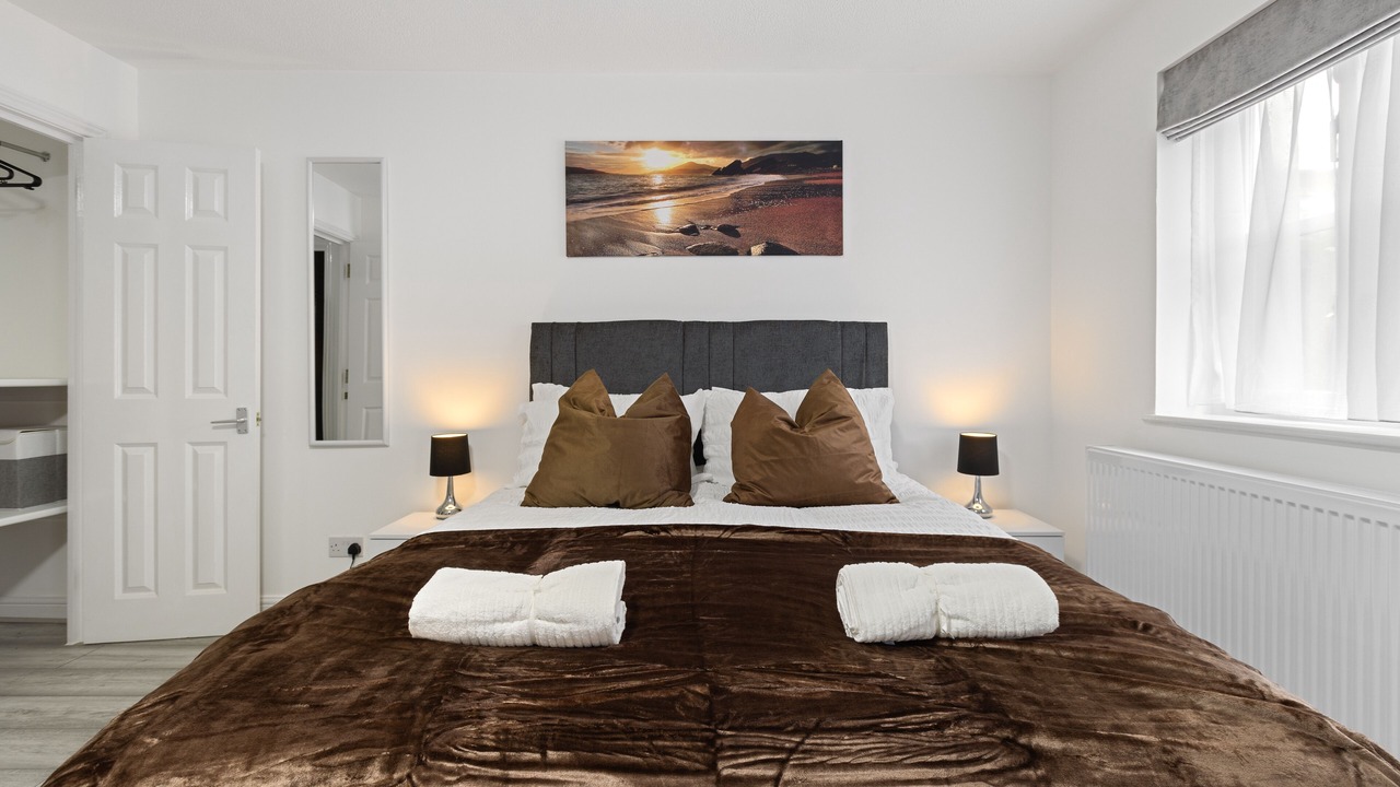 Photo of Bedroom in Hale