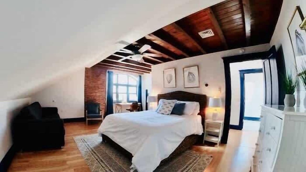 Photo of Others in West End