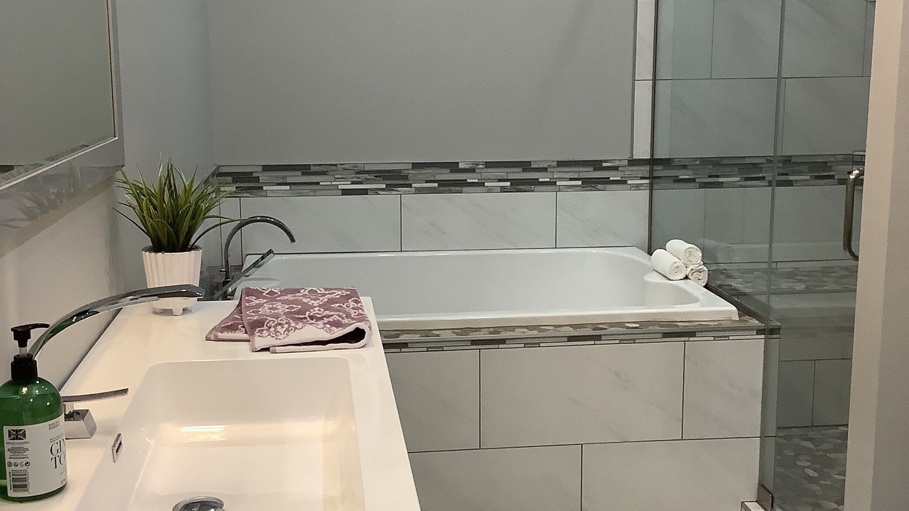 Photo of Bathroom in Center Point