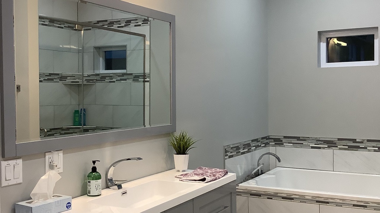 Photo of Bathroom in Center Point