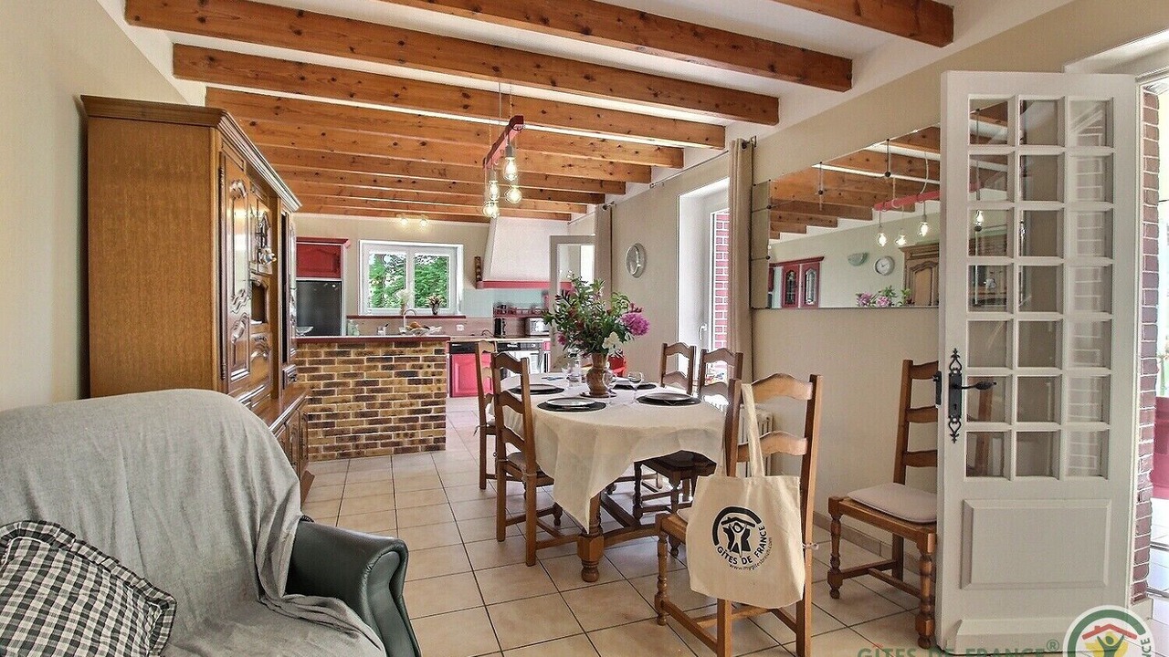 Photo of Others in Gausson