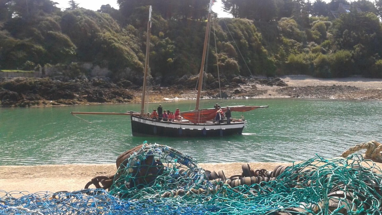 Photo of Others in Gausson