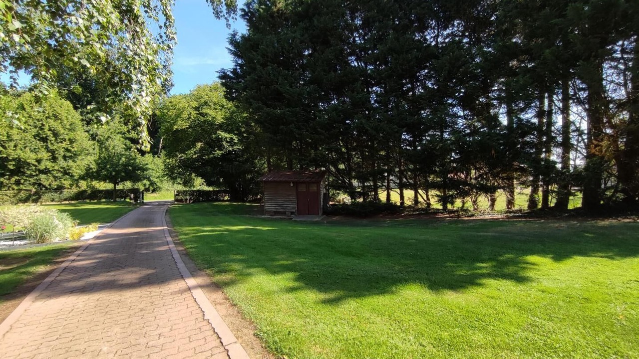 Photo of Outdoor in Longroy