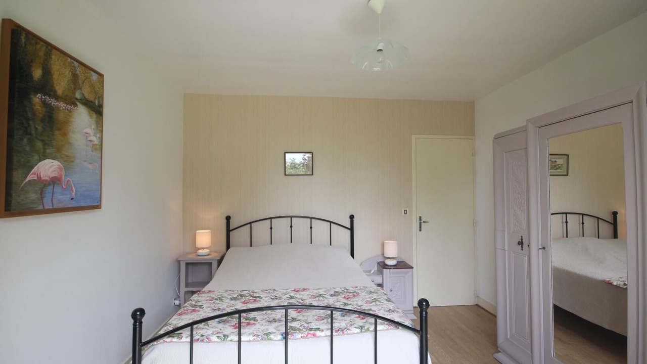 Photo of Bedroom in Royville
