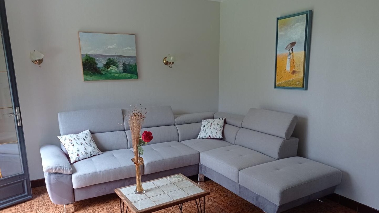 Photo of Livingroom in Royville