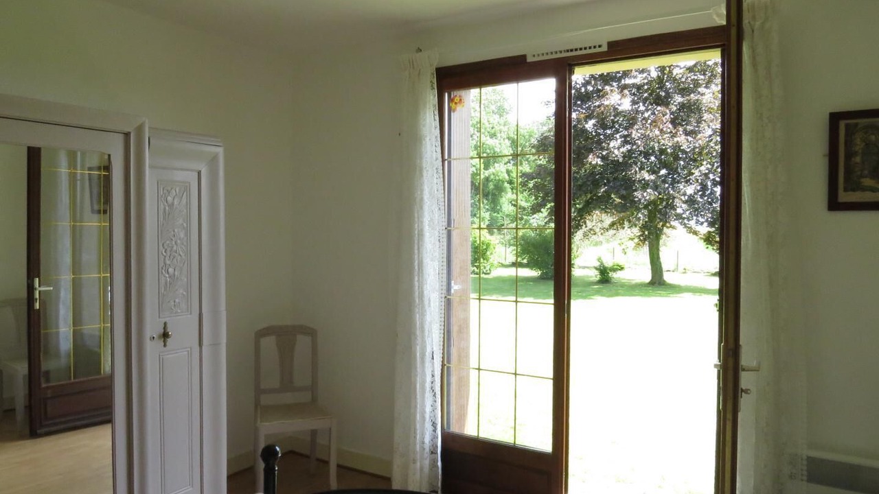 Photo of Bedroom in Royville