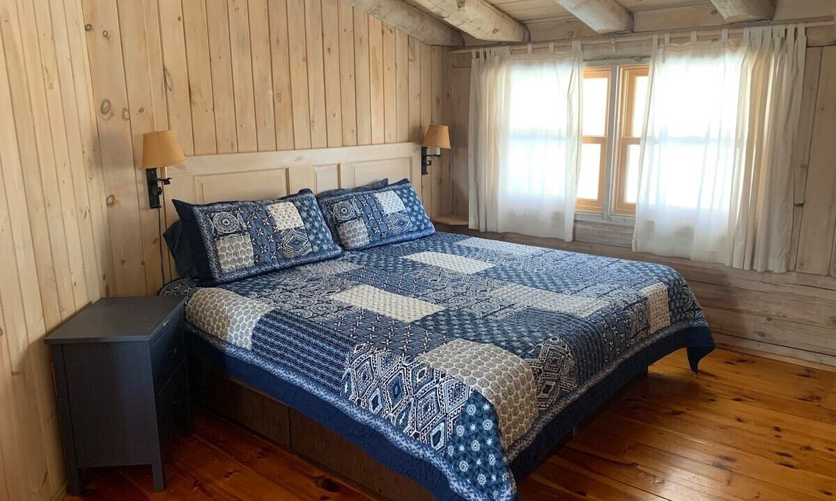 Photo of Bedroom in Tyringham