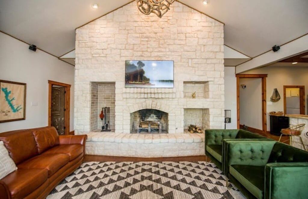 Photo of Livingroom in Carolyn Estates