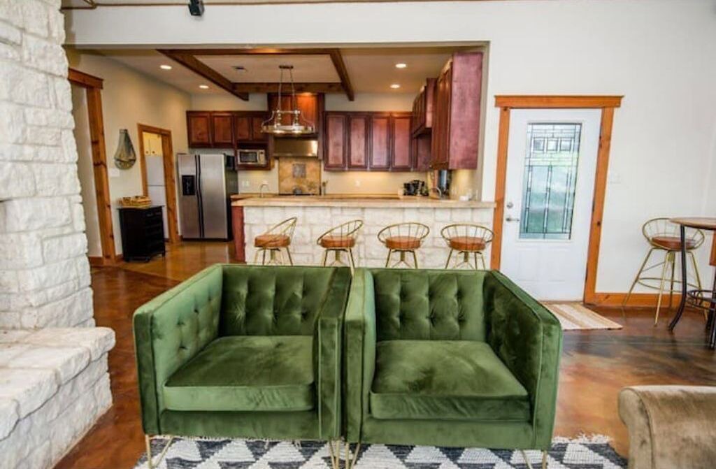 Photo of Livingroom in Carolyn Estates